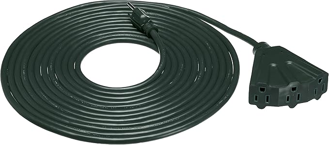 Amazon Basics Indoor/Outdoor Extension Cord, 25-foot, 3-Prong Vinyl with 3 Outlets - 13 Amps, 1625 Watts, 125 VAC, Green