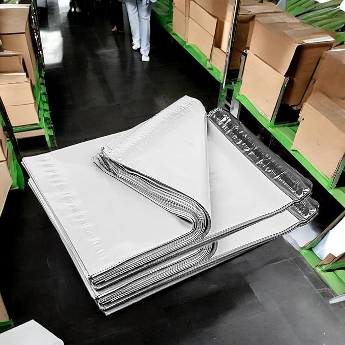 iMBAPrice Poly Mailers 12x15.5 Inch, 1000-Pack – Medium #5 White Shipping Bags for Clothing, Strong Self-Seal Adhesive Envelopes, Tear-Resistant Mailers for small Business Packaging