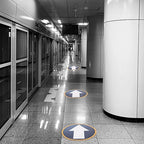 5PCS Arrow Floor Stickers Removable Adhesive Directional Sign Floor Decal Waterproof Arrow Marking Vinyl Sign Non-Slip Removable Reusable Safe Road Instructions Sticker for Floors Wall Applications