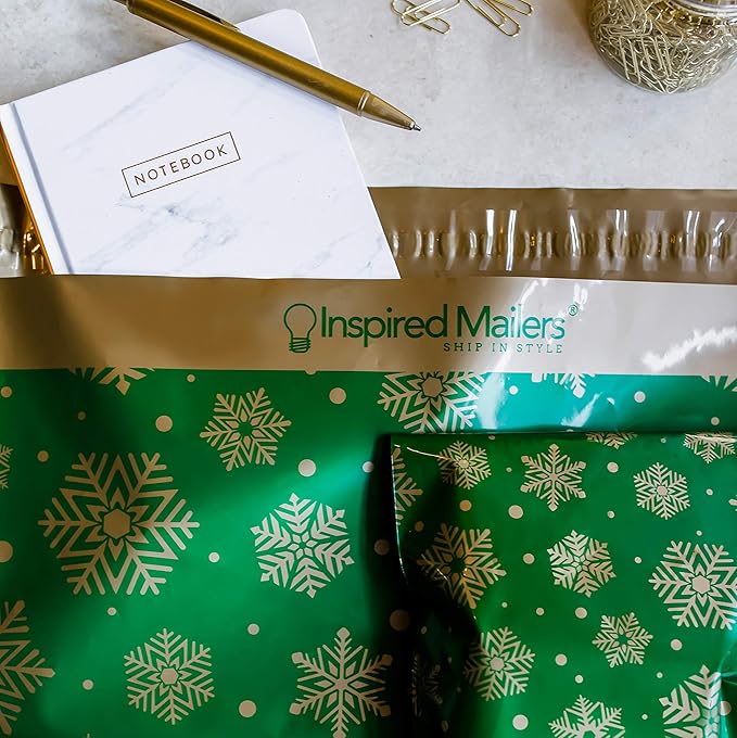 Inspired Mailers - Poly Mailers 14.5 x 19-50 Pack - Gold Snowflakes (Green) - Winter Shipping Envelopes - Large Mailing Bags - Packing Bags for Shipping