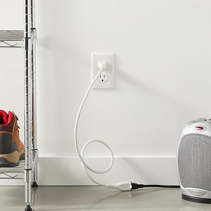 Amazon Basics Extension Cord, 3 Ft, 3 Prong Outlet Extender, Indoor Extension Cord, 13 Amps, 125V, White
