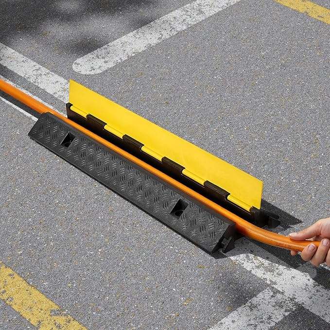 VEVOR Cable Protector Ramp, 1 Channel Heavy Duty 39.37'' Rubber Cord Hose Wire Cover, 2.76''W x 1.97''H Channel Size, Traffic Speed Bump with Flip-Open Top Cover, for Indoor Outdoor Use