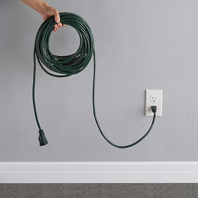 Amazon Basics 50-foot 3-Prong Vinyl Indoor/Outdoor Extension Cord - 13 Amps, 1625 Watts, 125 VAC, Green